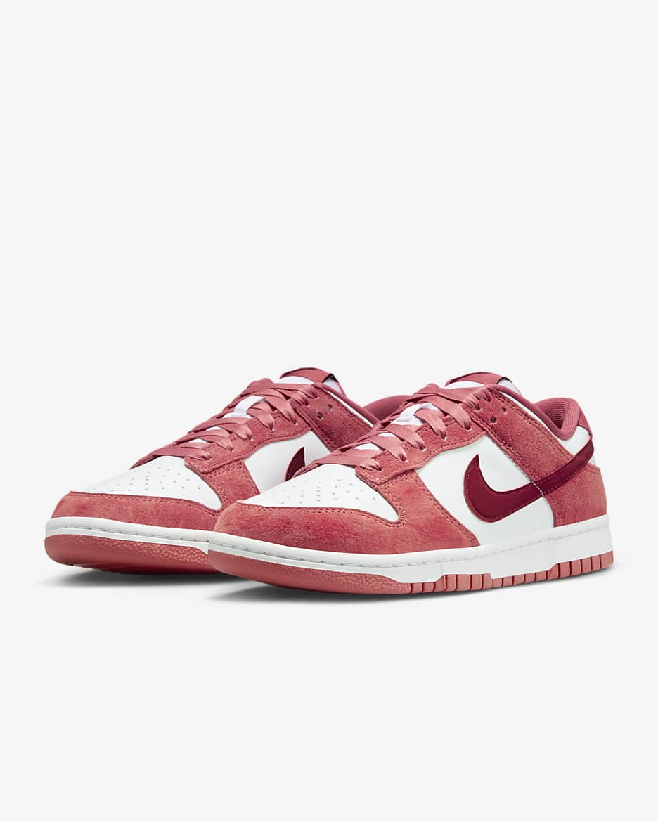 Nike dunks red black best sale